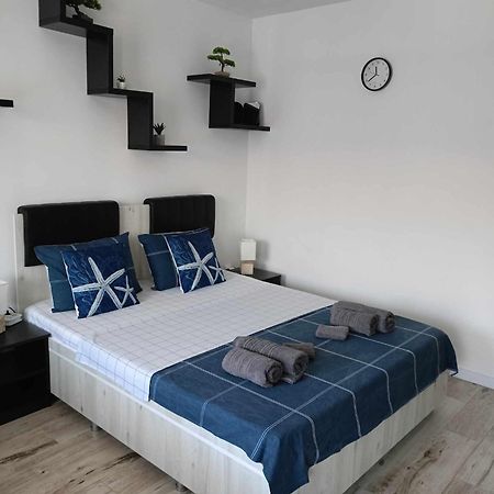 Appartement Garsoniera Saturn Extérieur photo